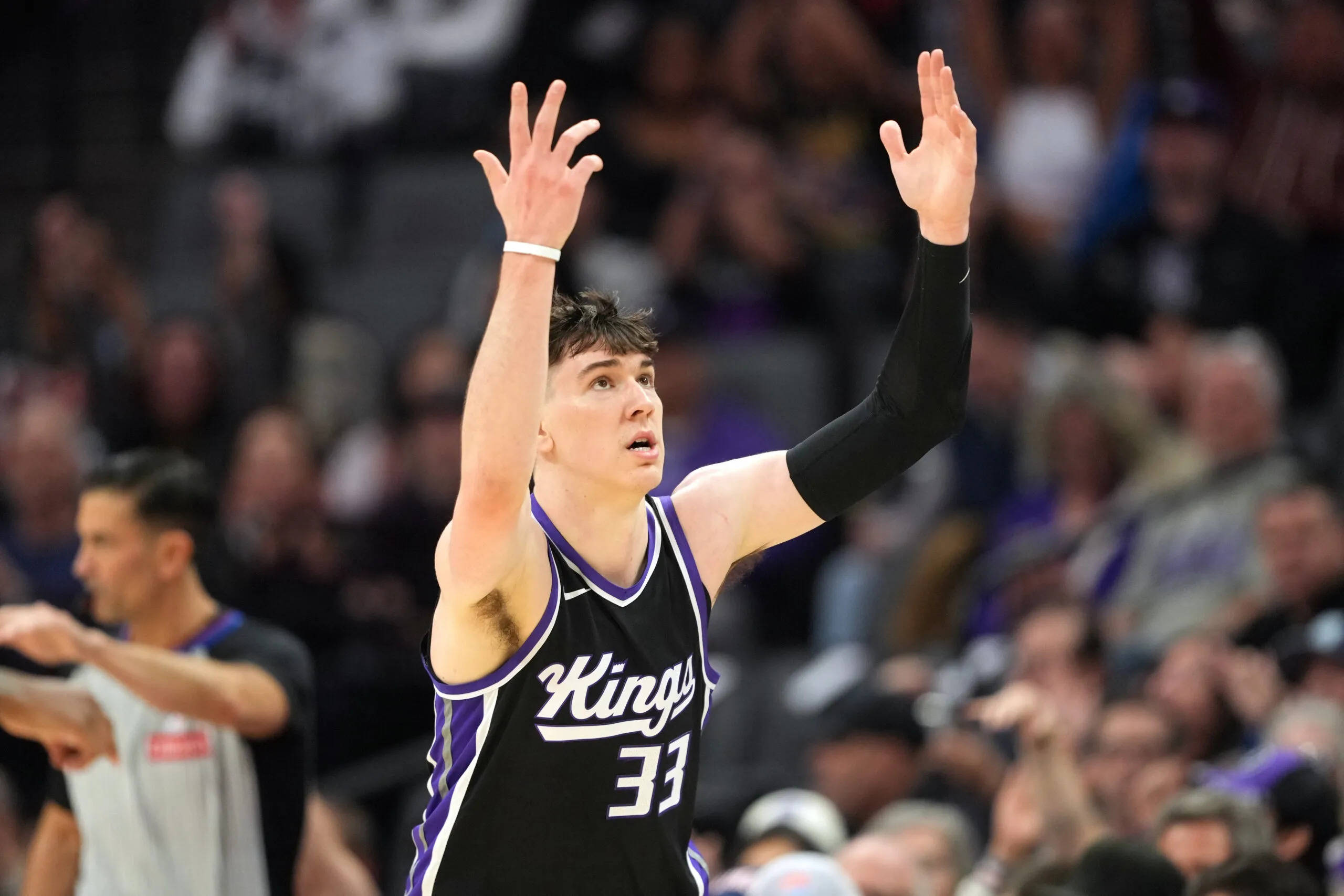 kysports-包含今夜NBA季后赛传出新动向，洛杉矶快船队长鼓劲，管理层表态：压力陡增，数据趋势出现新变化的词条-kysports